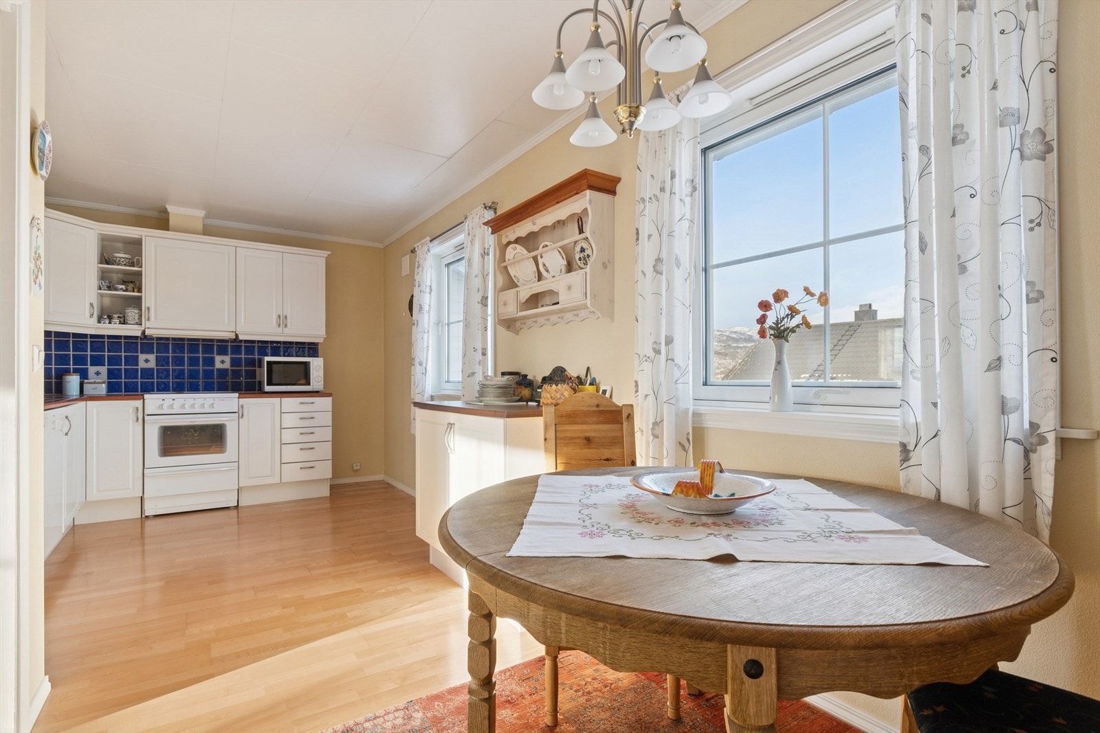 Vi beveger oss inn i kjøkkensonen. Galleribilde