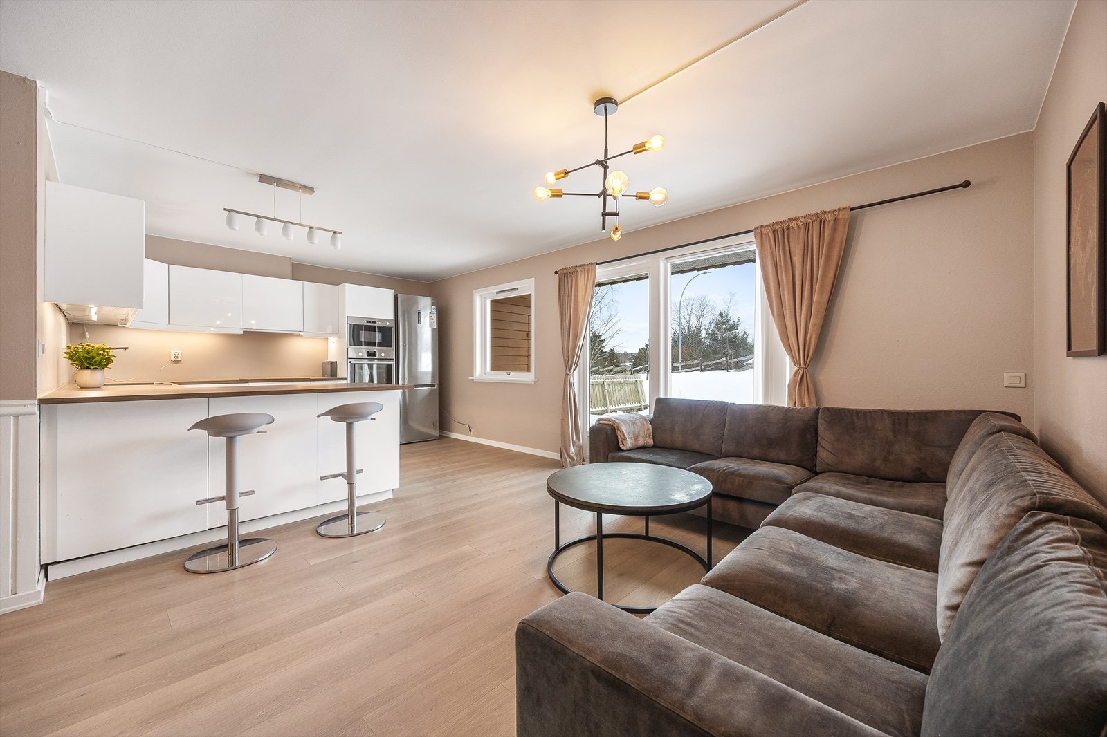 Awet Tella v/ EiendomsMegler 1 har gleden av å presentere Geviret 53! Galleribilde