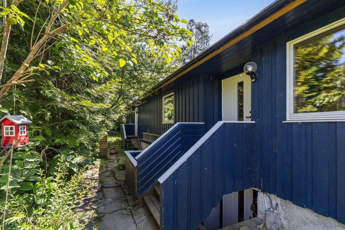 Egen hovedinngang og entre Galleribilde