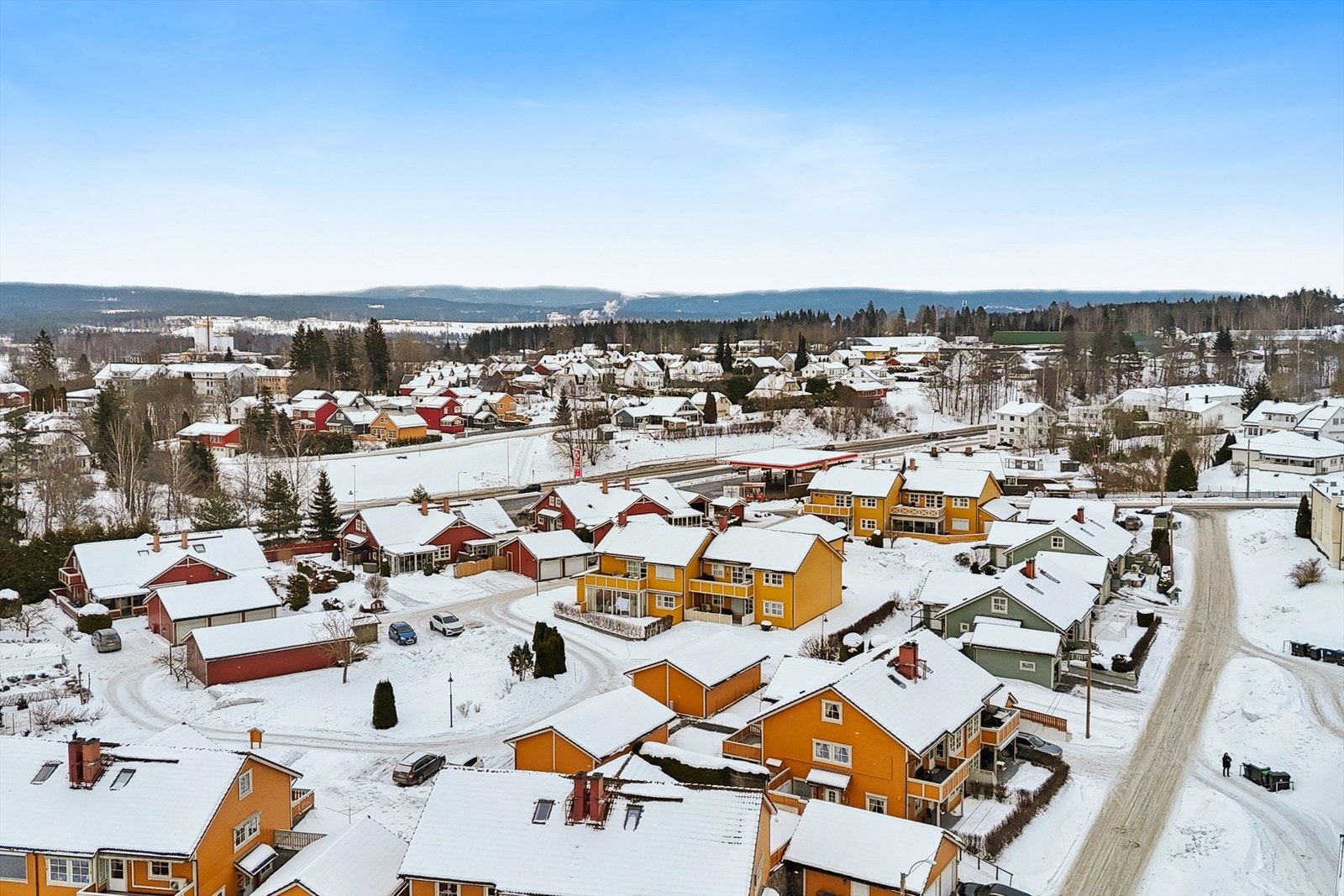 Sameiet består av 34 boenheter fordelt på 4-mannsboliger og 2-mannsboliger. Galleribilde