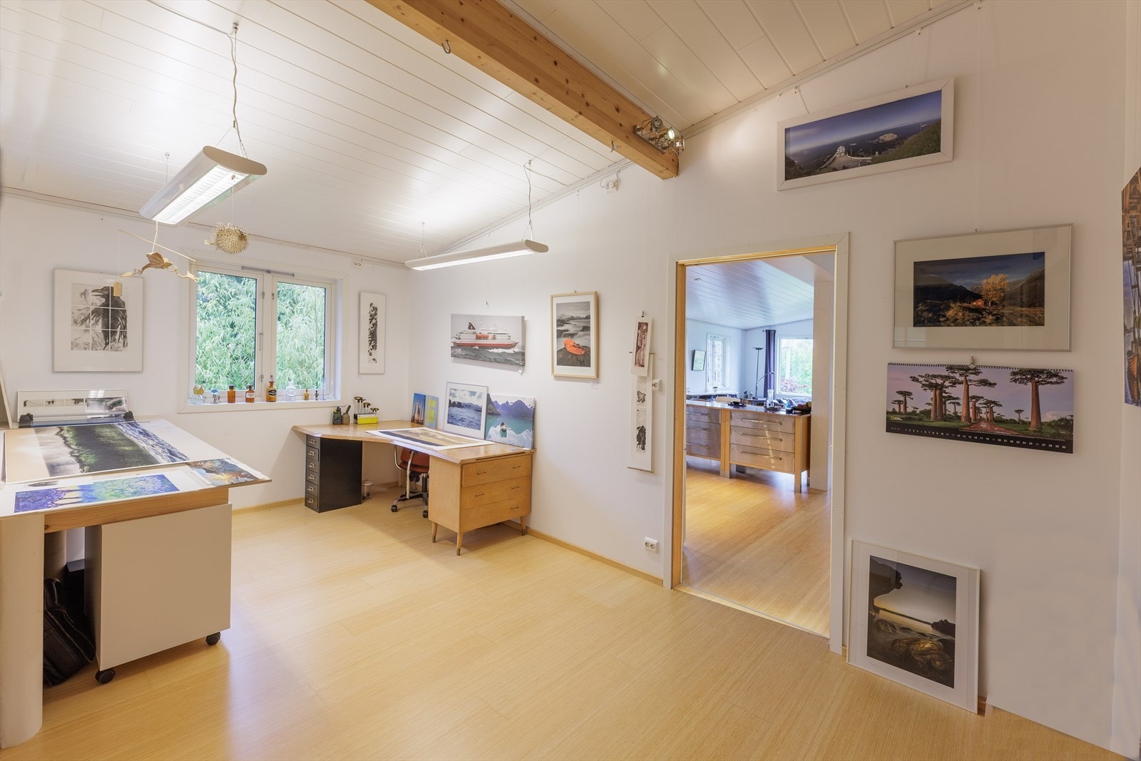 Herifra kommer man både inn i galleri og i boenhet Galleribilde