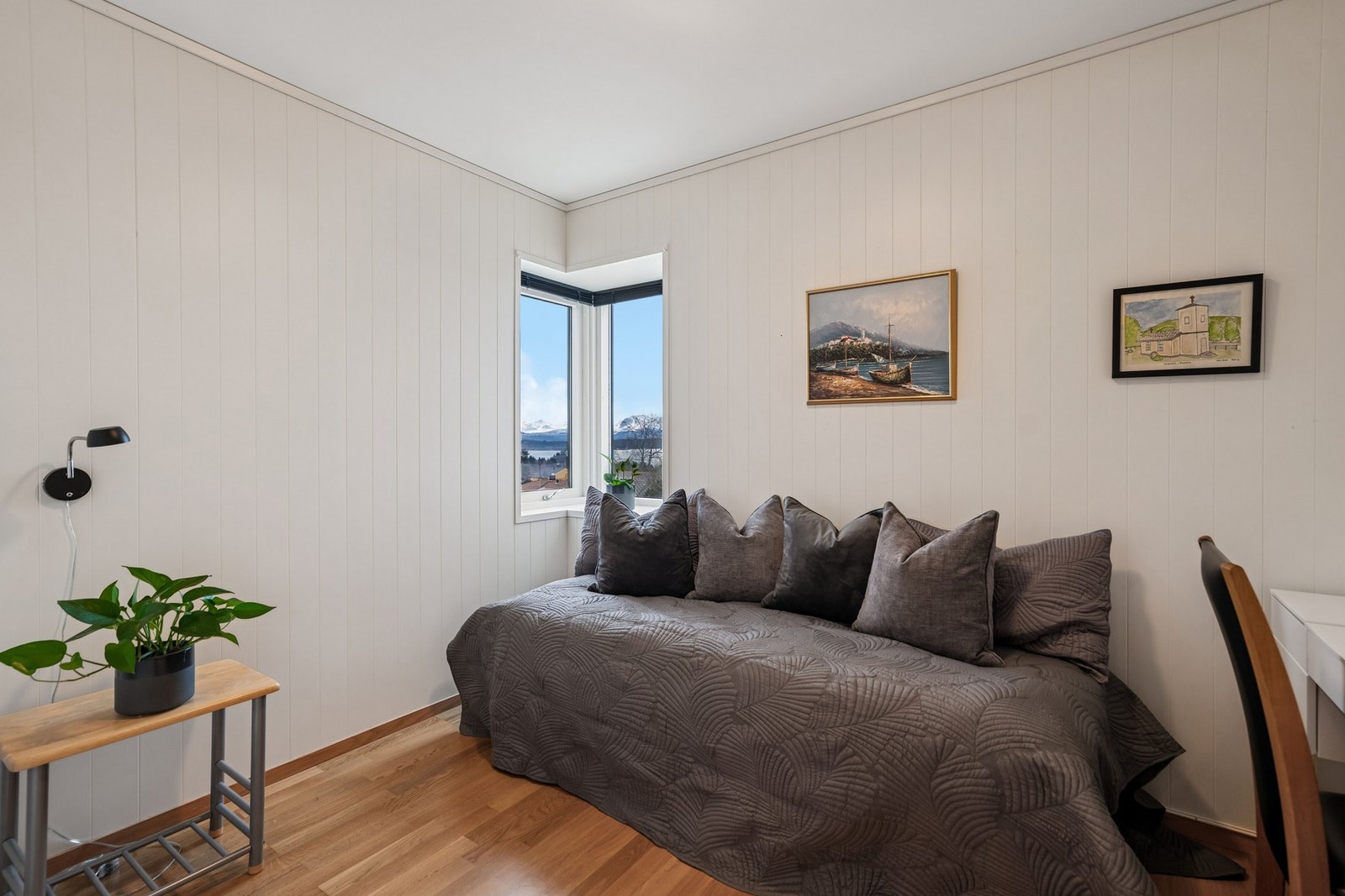 Soverom nr. 2. Galleribilde