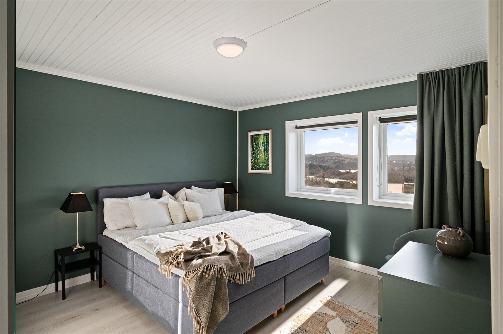 - Hovedsoverommet er av god størrelse og måler 14,5 m² - Galleribilde