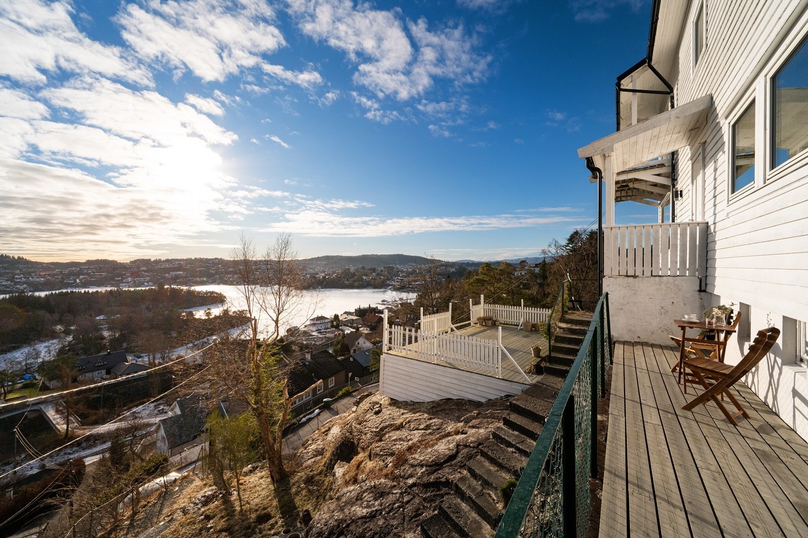 - Felles terrasse (den smale delen) - Galleribilde