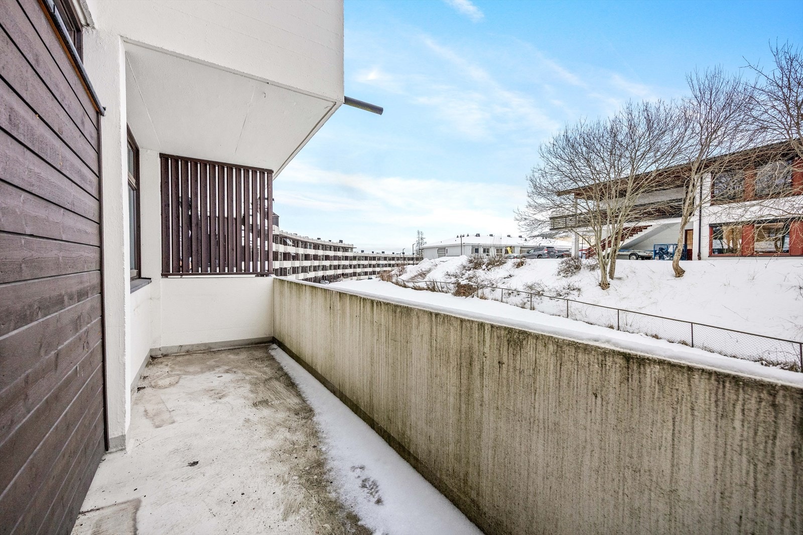 8 m² delvis overbygd balkong. Galleribilde