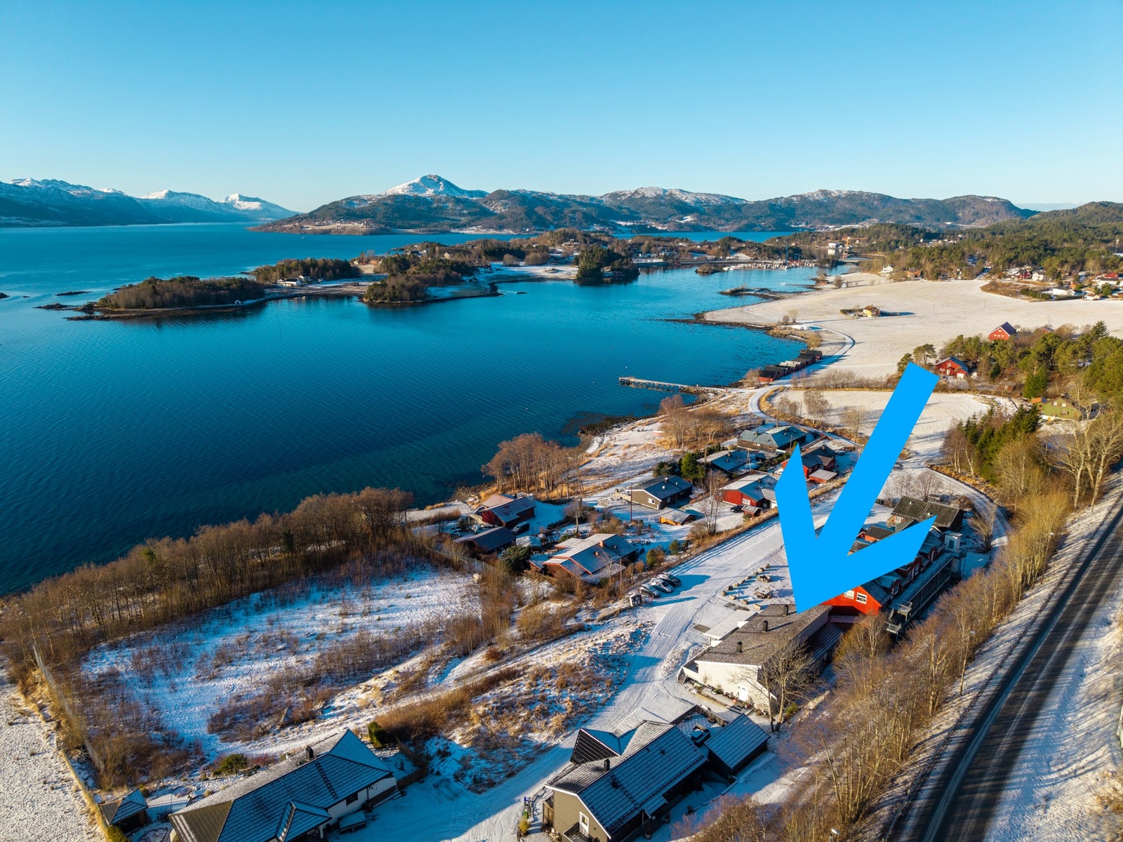 Ali Khoshnau ved EiendomsMegler 1 har gleden av å presentere Freistranda 41 B! Foto Lars Grøtting Galleribilde