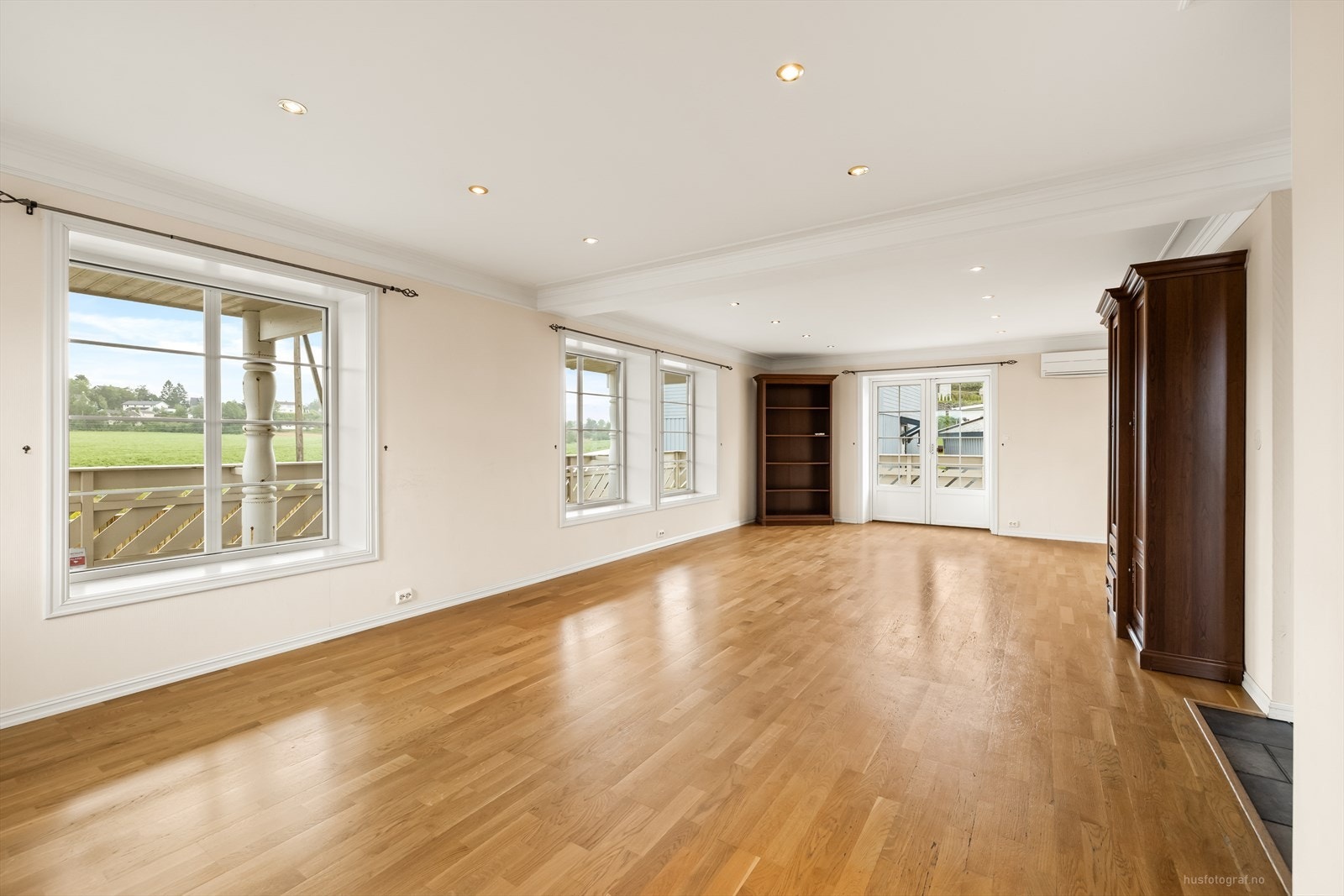 Stor innholdsrik enebolig med fleksibel planløsning og store, gode rom. Galleribilde