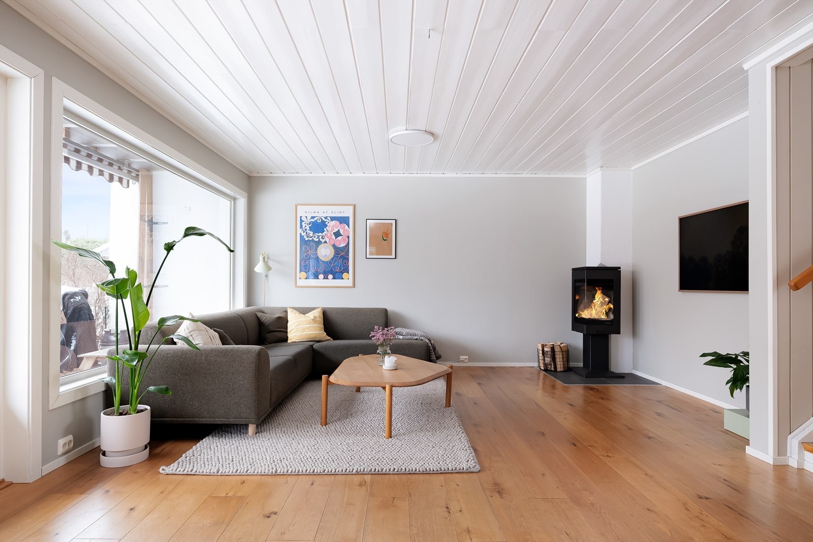 Peisen er god å ha for både hygge og varme om høsten og på vinteren Galleribilde