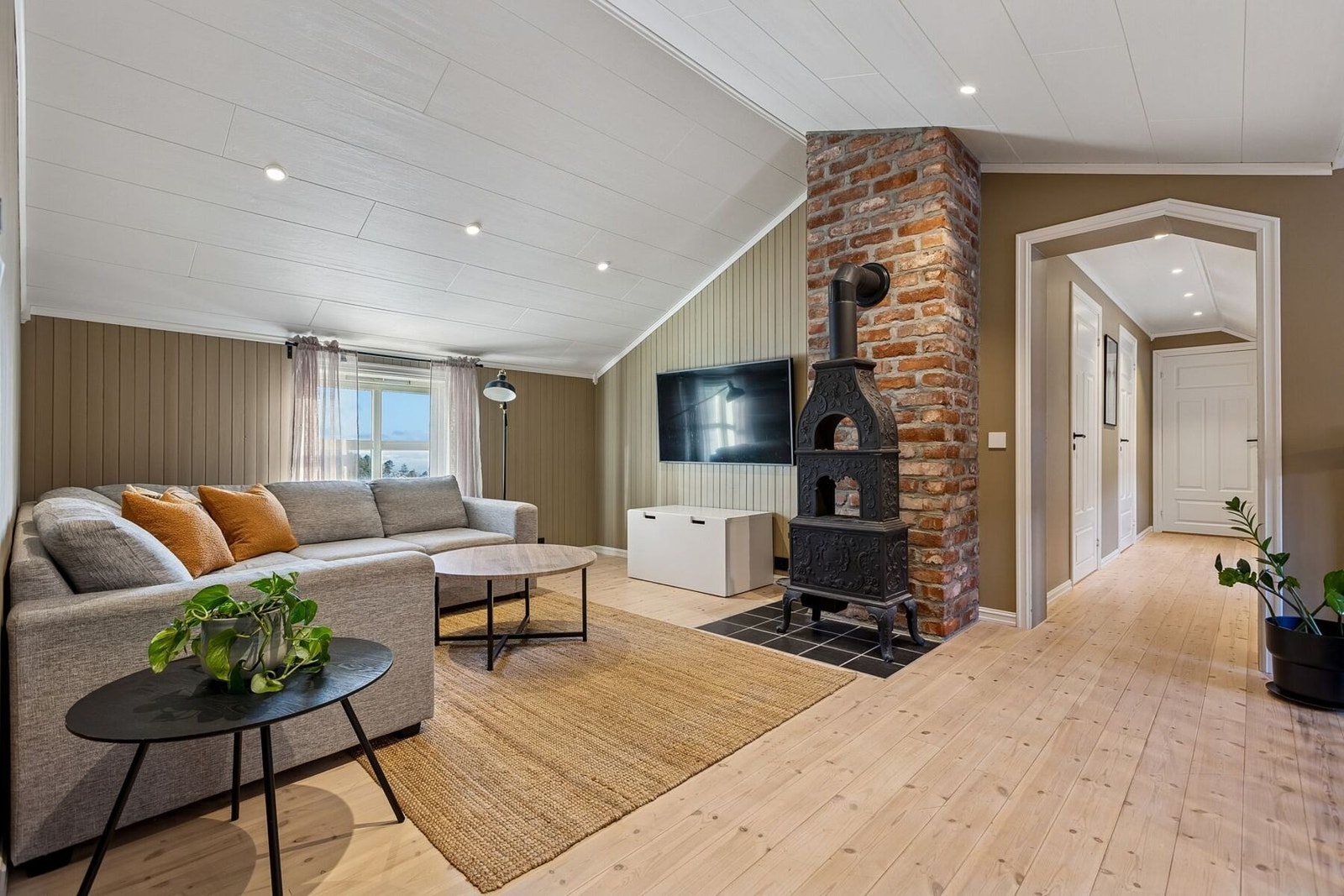 Tiltalende og lun loftstue på 23 kvadratmeter. Galleribilde