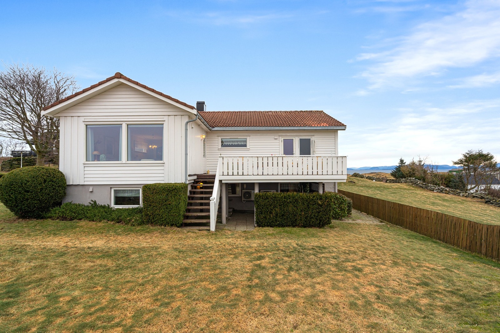 Romslig tomt på over 800 kvm. Galleribilde