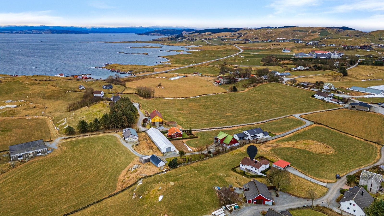 Det er nærheten til både sjø og flotte turområder. Galleribilde