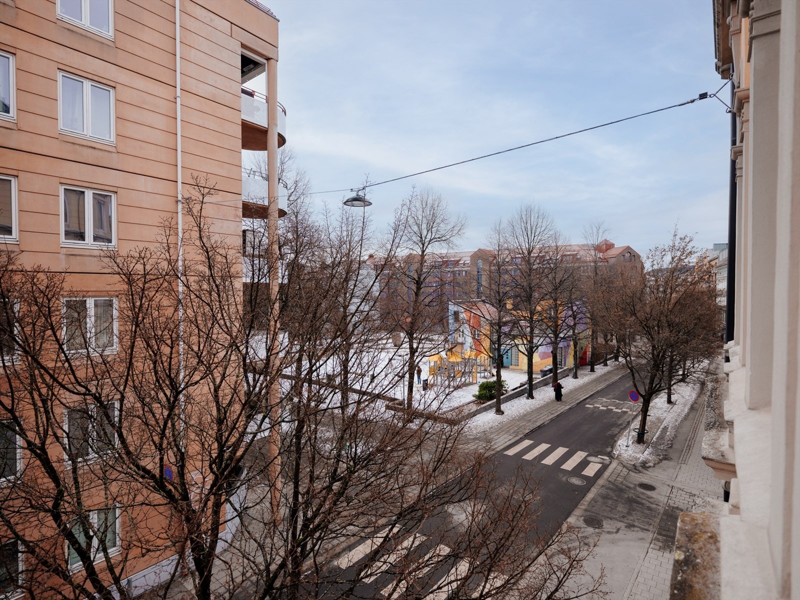 En lys og praktisk 2-roms, med god romfordeling og en sentral beliggenhet. Galleribilde