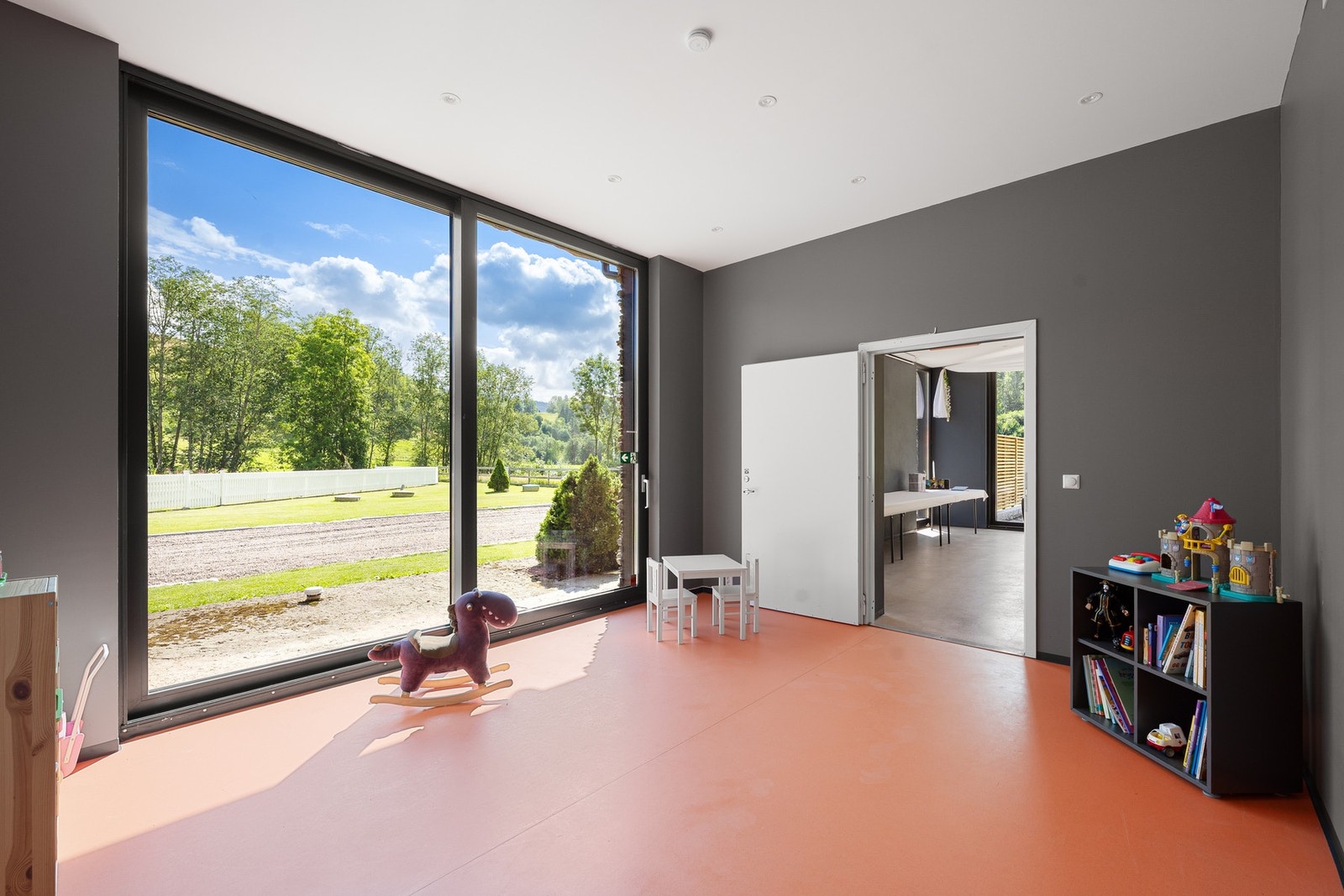 For barna finnes eget lekerom. Galleribilde