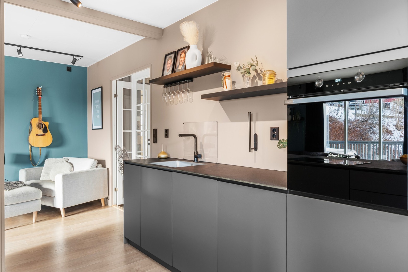 Store, åpne arealer gir en herlig romfølelse Galleribilde