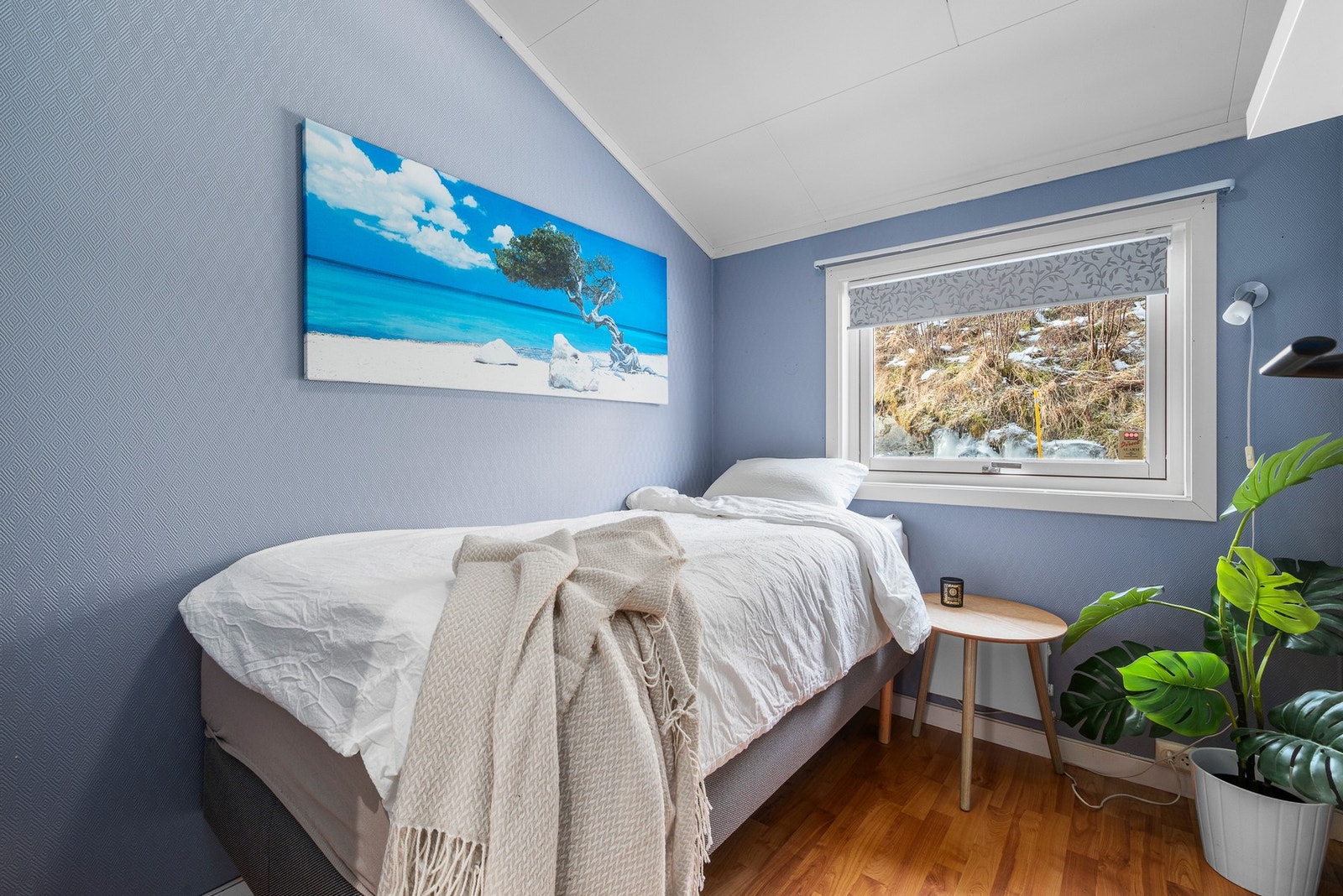 Soverom 4 /kontor på 4,7 kvm. Usikkert hva rommet er byggemeldt som. Galleribilde