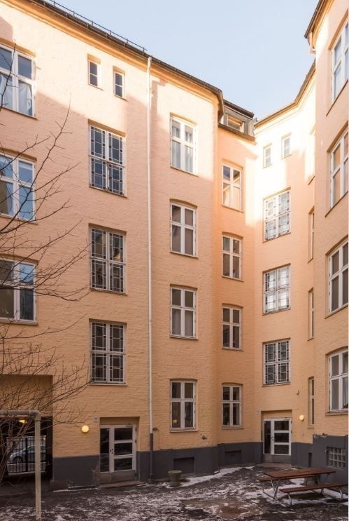 Stille bakgård Galleribilde