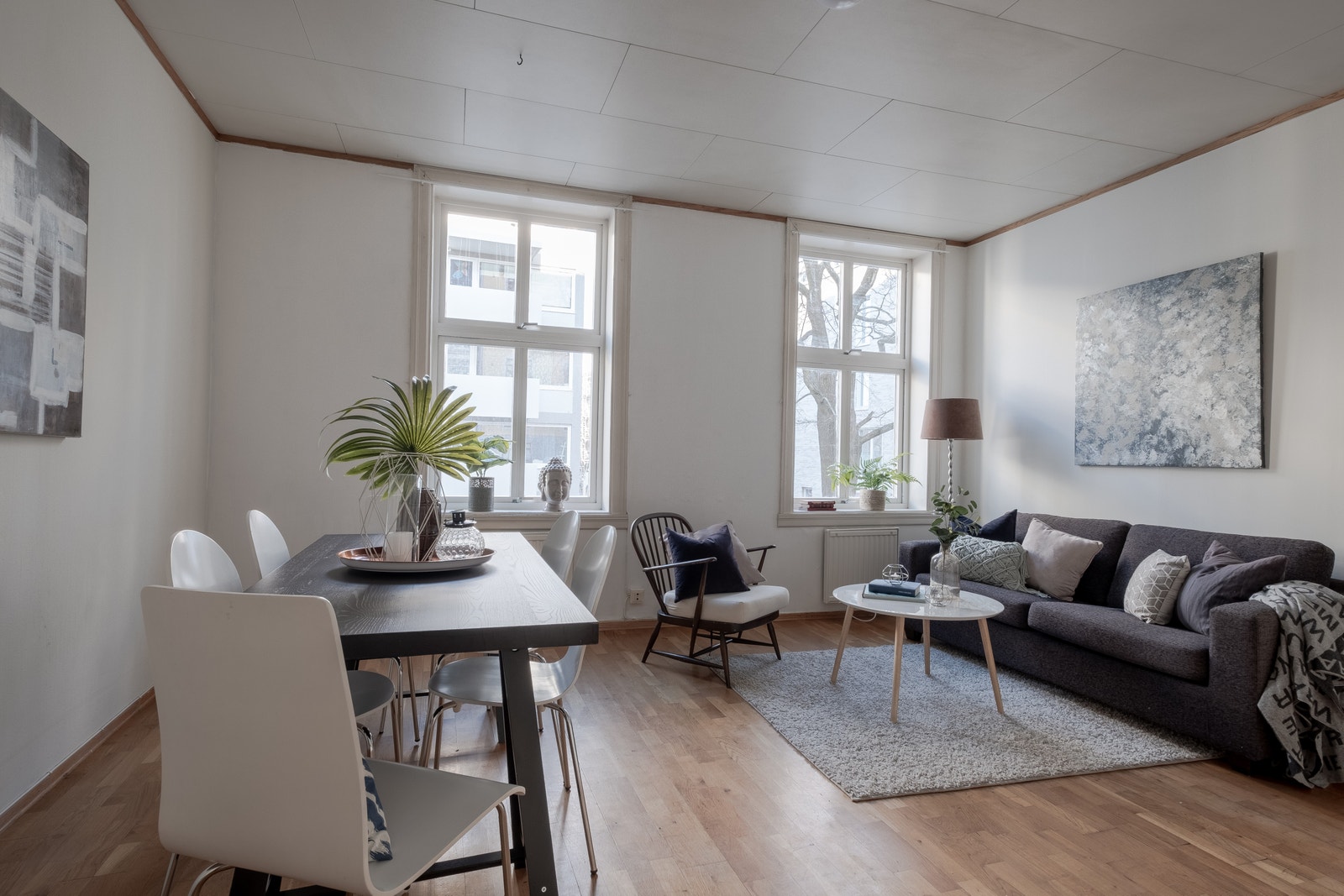 Leiligheten er malt i en fin grønnfarge (se bilde). Galleribilde