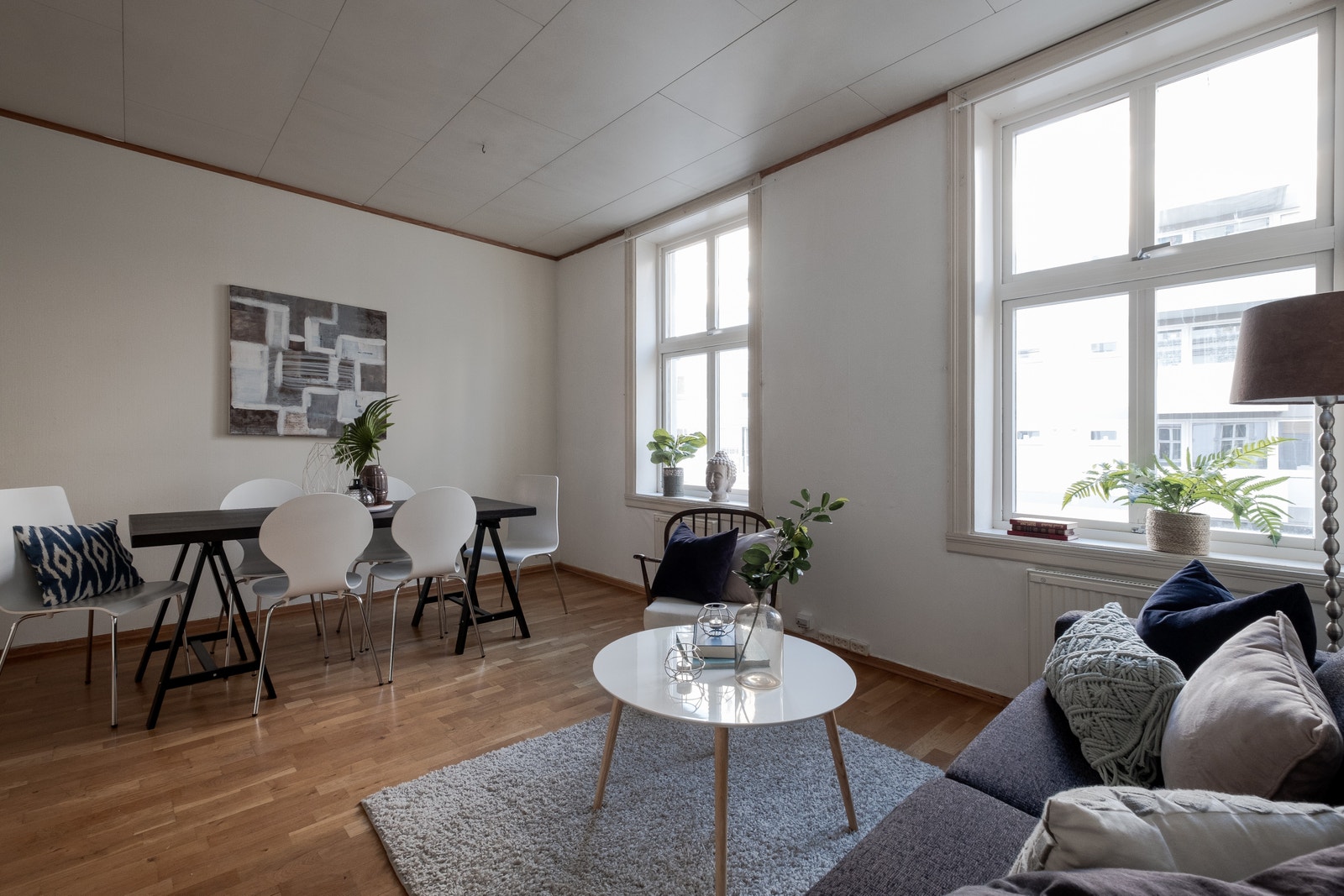 Leiligheten er malt i en fin grønnfarge (se bilde). Galleribilde