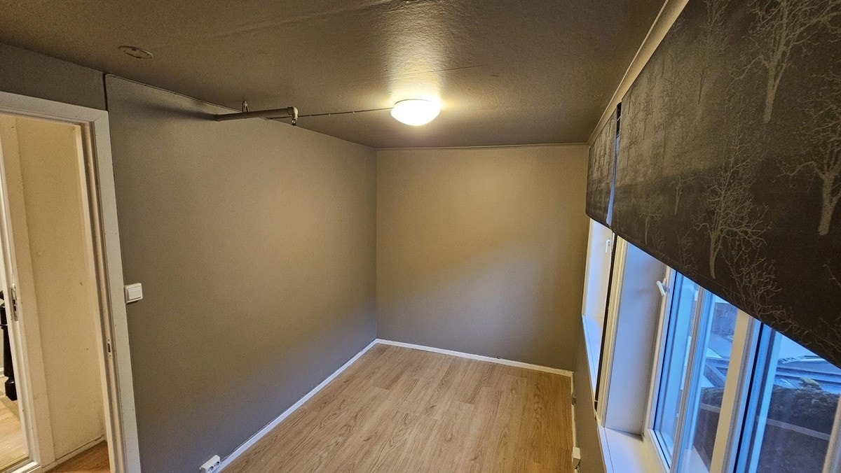 Soverom , nymalt Galleribilde