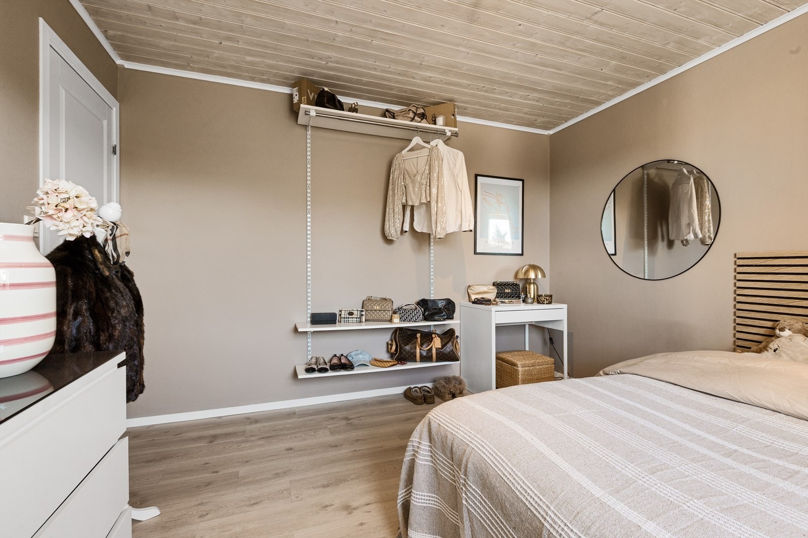 Boligens planløsning egner seg ypperlig for en barne- eller ungdomsfamilie. Galleribilde