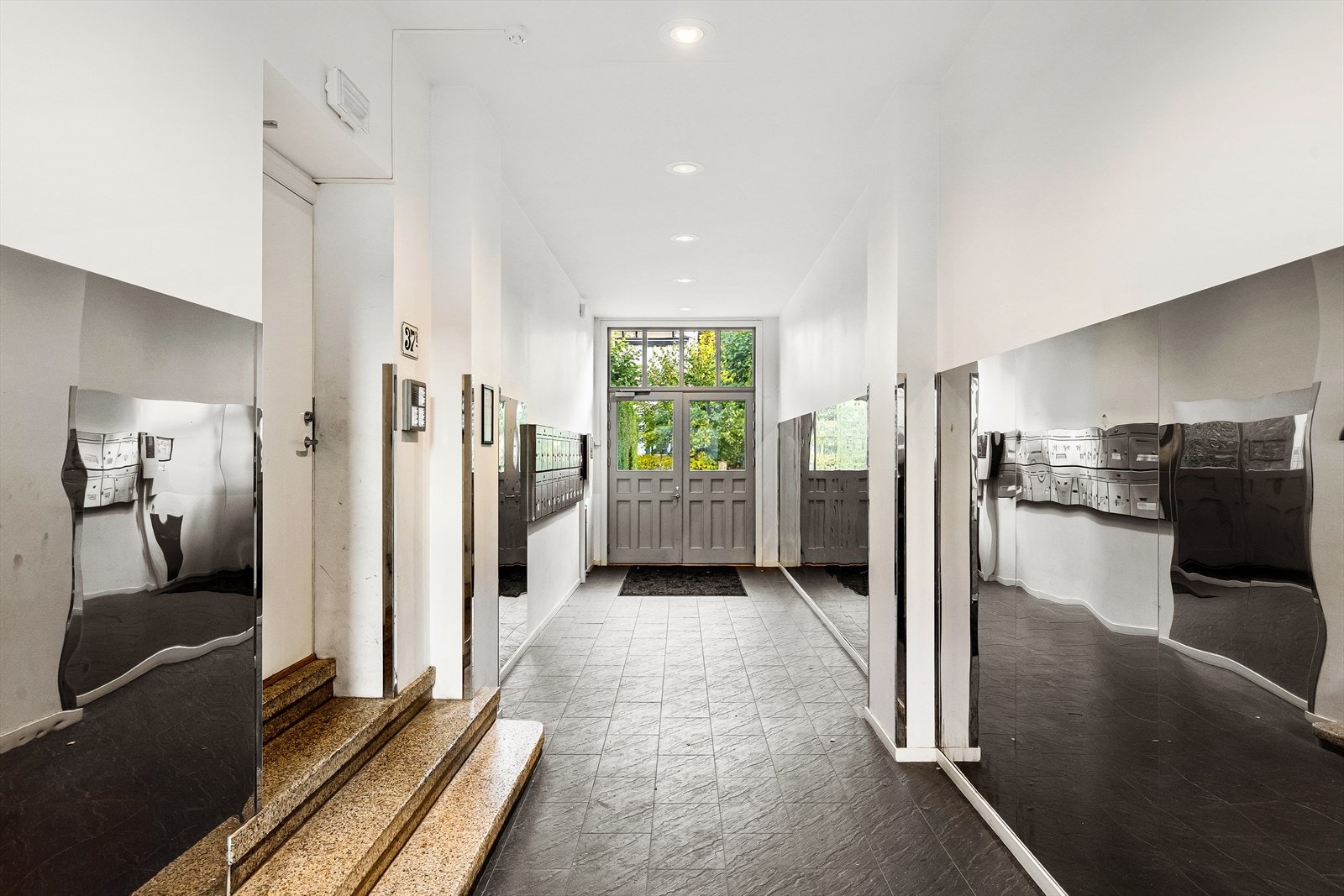 017_.jpg Galleribilde