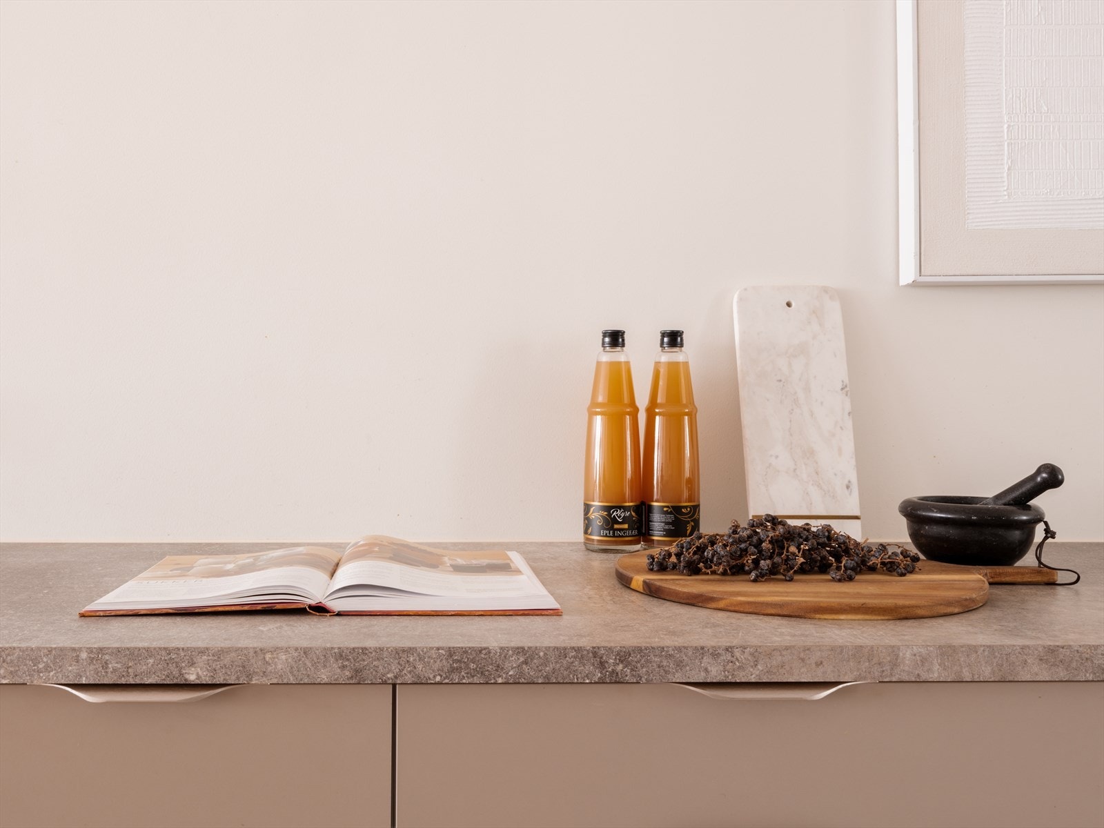 Komfyrvakt og lekkasjestopper er installert for økt sikkerhet. Galleribilde