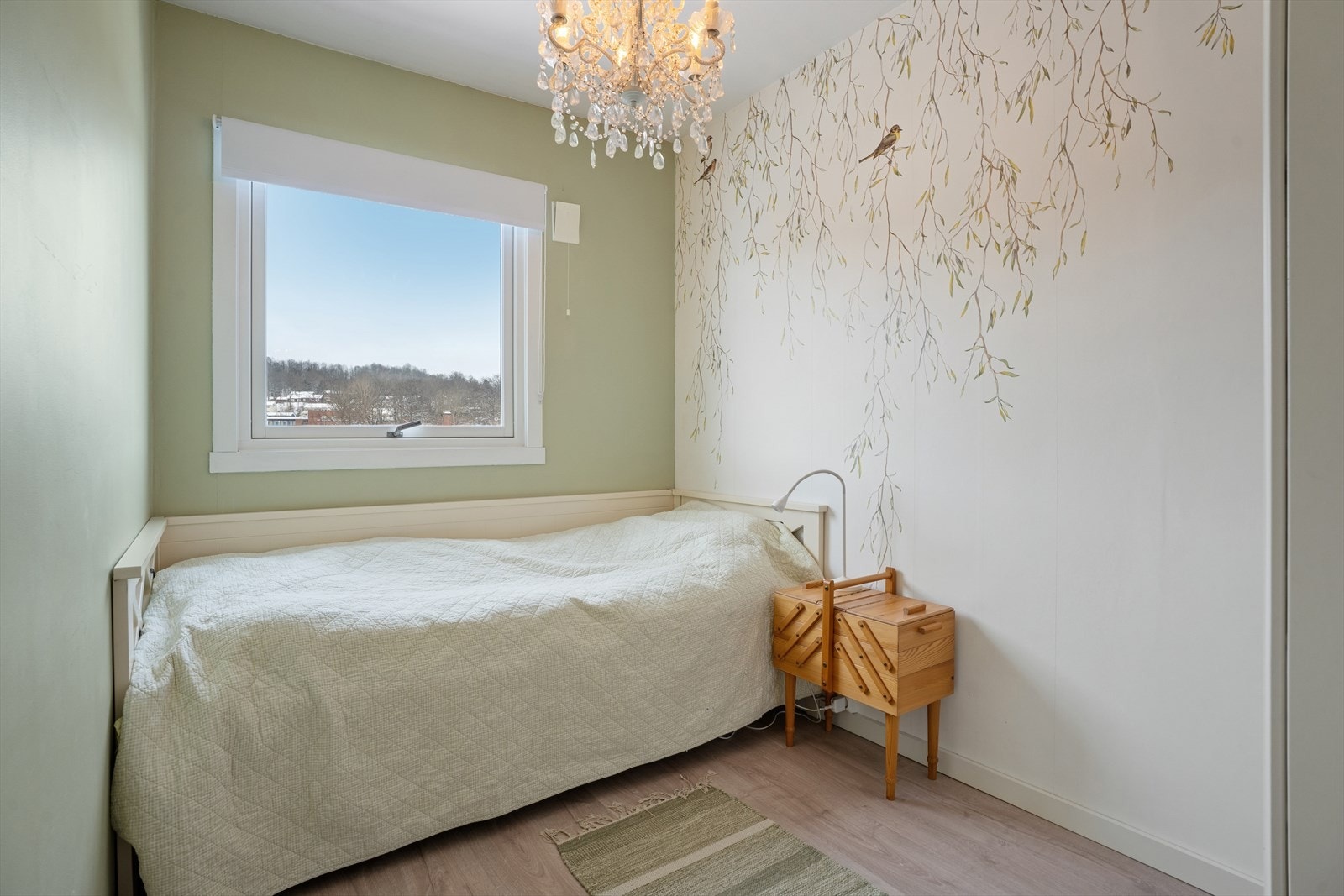 Soverommene passer også til gjesterom eller kontor- et ypperlig flerbruksrom som kan benyttes etter familiens behov Galleribilde