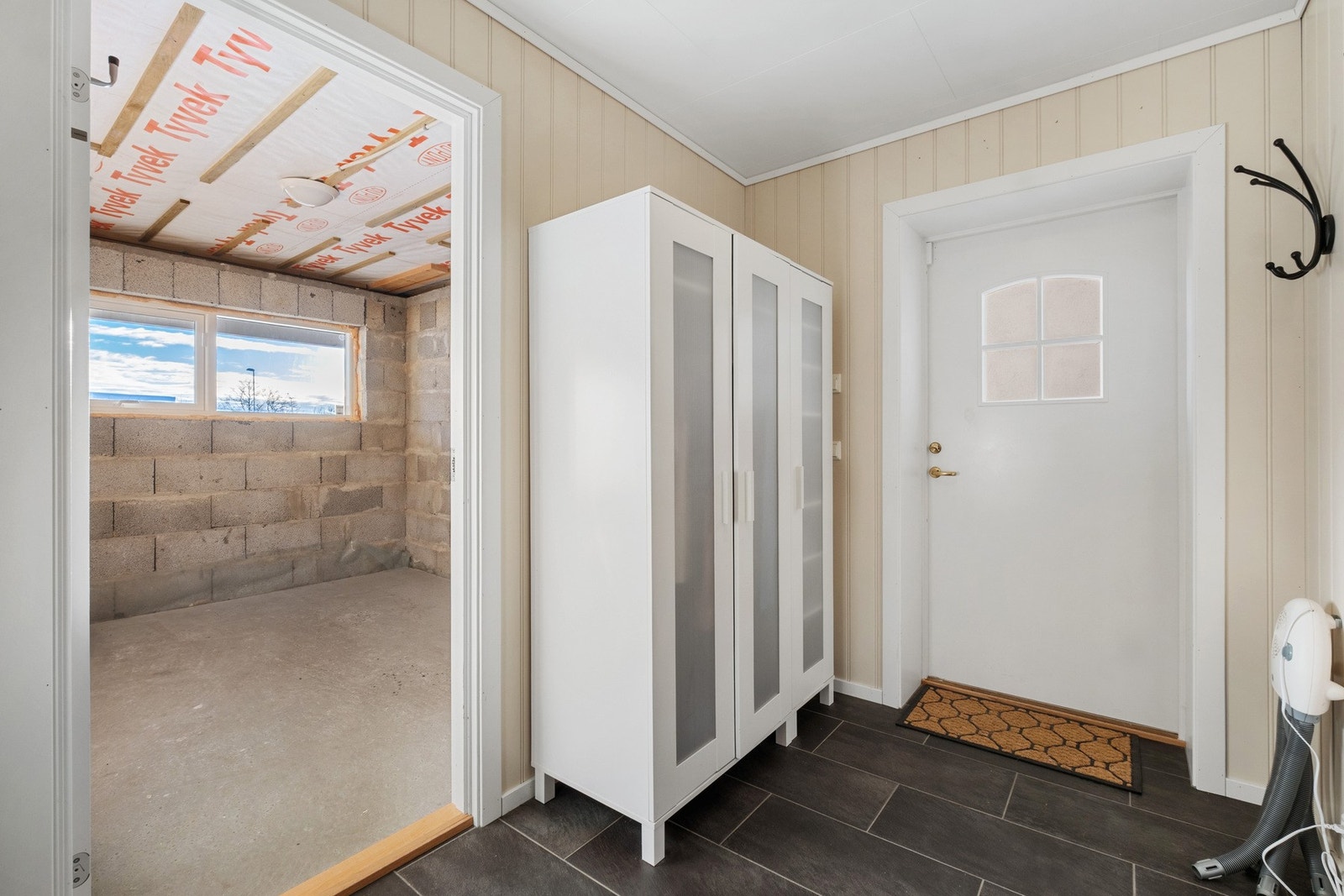 Underetasje Galleribilde