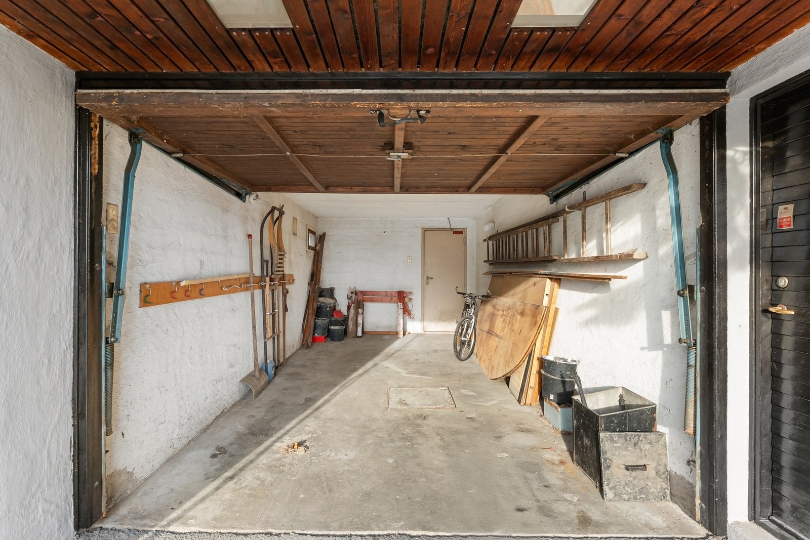 Garasje. Galleribilde