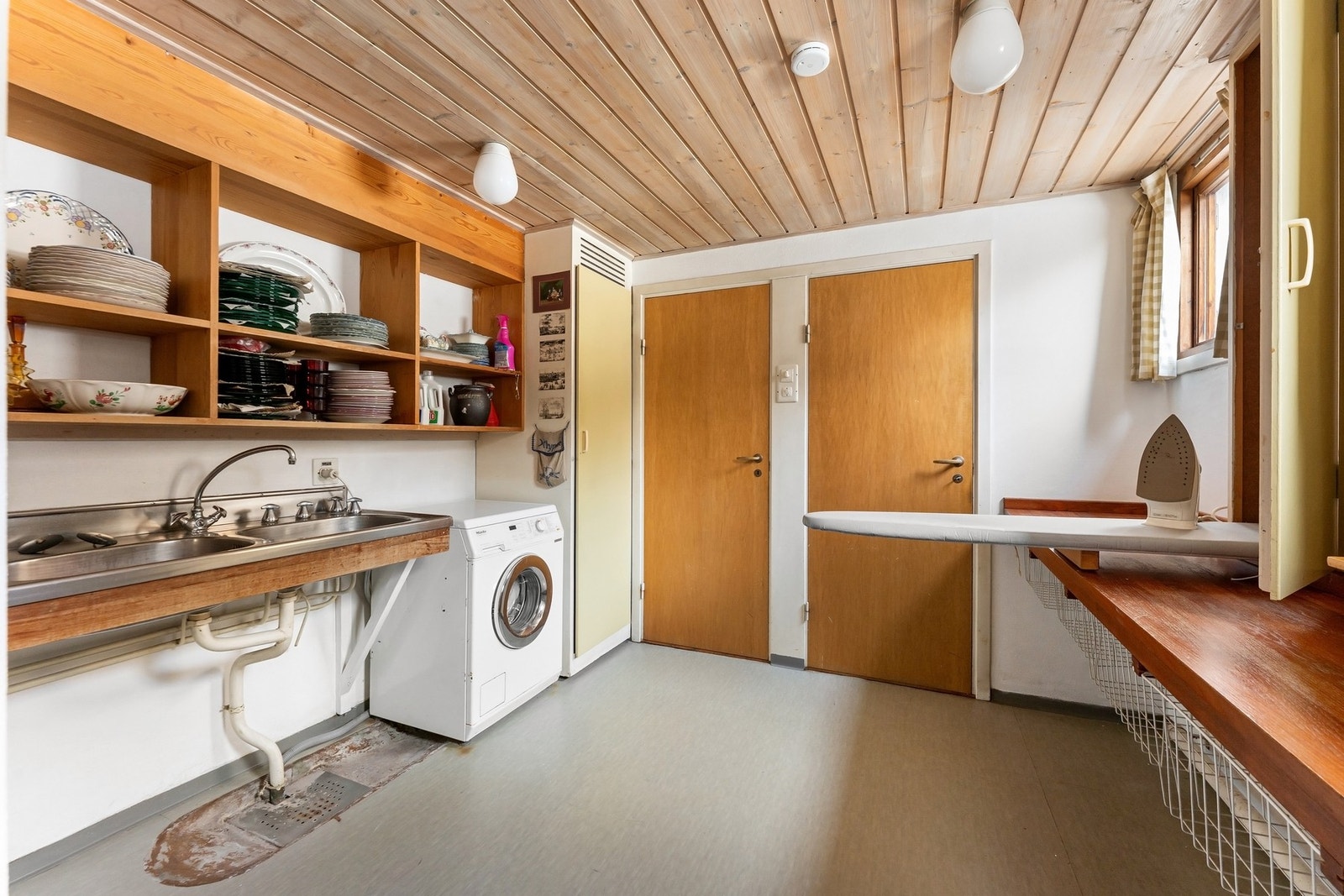 Praktisk, separat vaskerom. Galleribilde