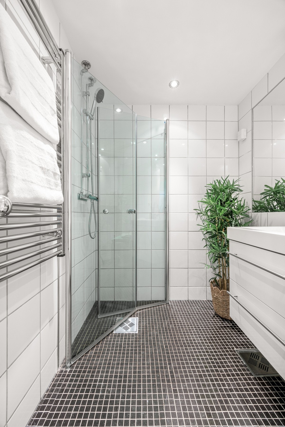 Baderommet ble totalrenovert i regi av borettslaget i 2009, utført av AF Gruppen AS Galleribilde