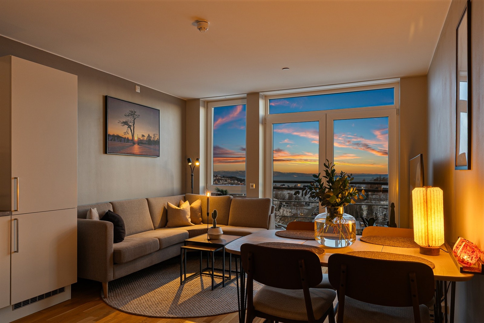 God plass til spisestue. Galleribilde