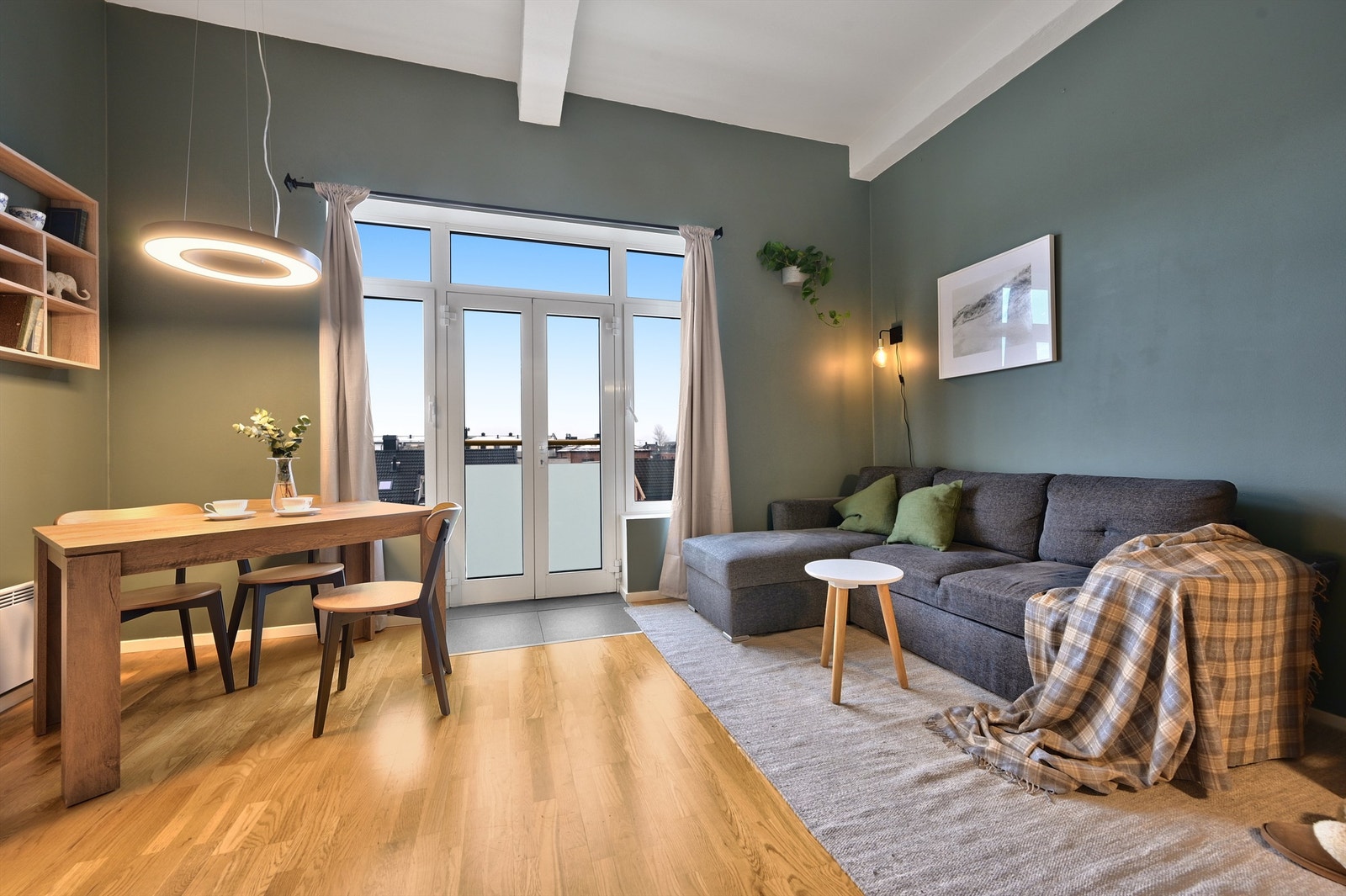 Velkommen til St. Olavs gate 18B - en arealeffekiv og innbydende leilighet i 3. etasje med heistilkomst Galleribilde