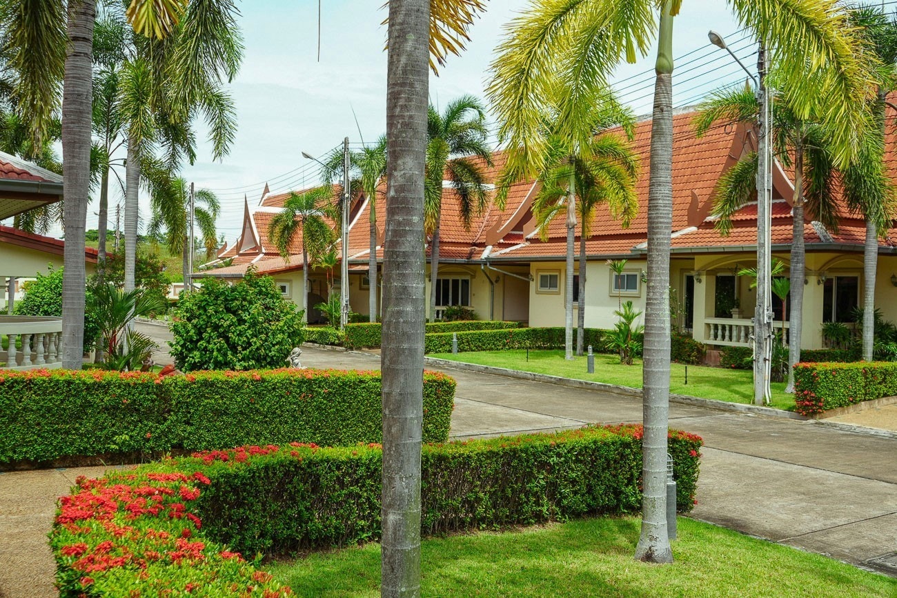 Innkjøring og bil oppstillings plass Galleribilde