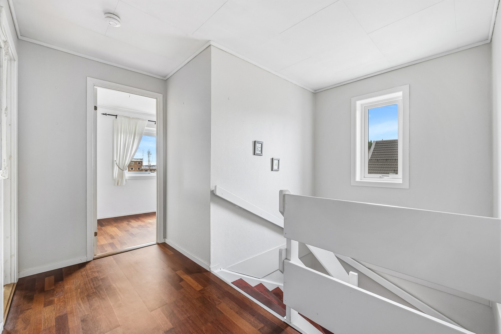 Trappehall Galleribilde