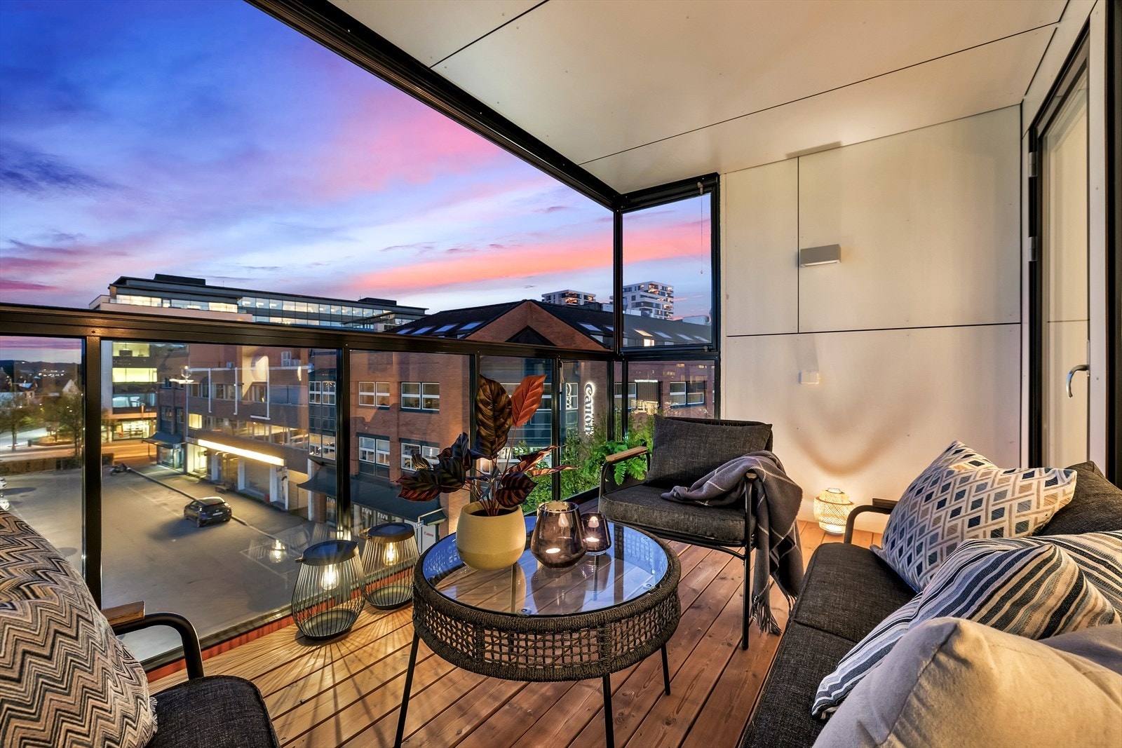 Balkong på ca. 12 m² med gode solforhold Galleribilde