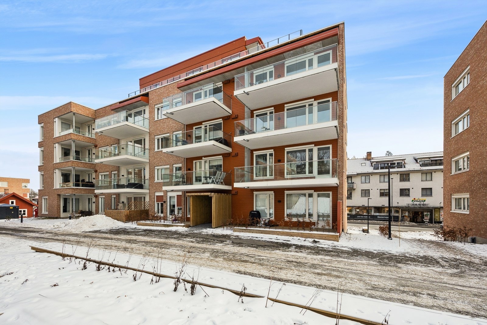 Her bor du med umiddelbar nærhet til Joker-butikk. Galleribilde