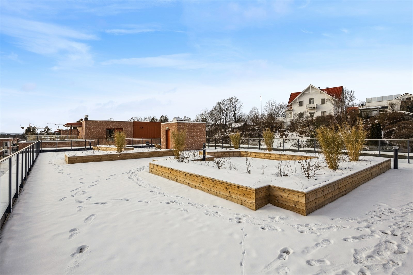 Felles takterrasse i sameiet. Galleribilde