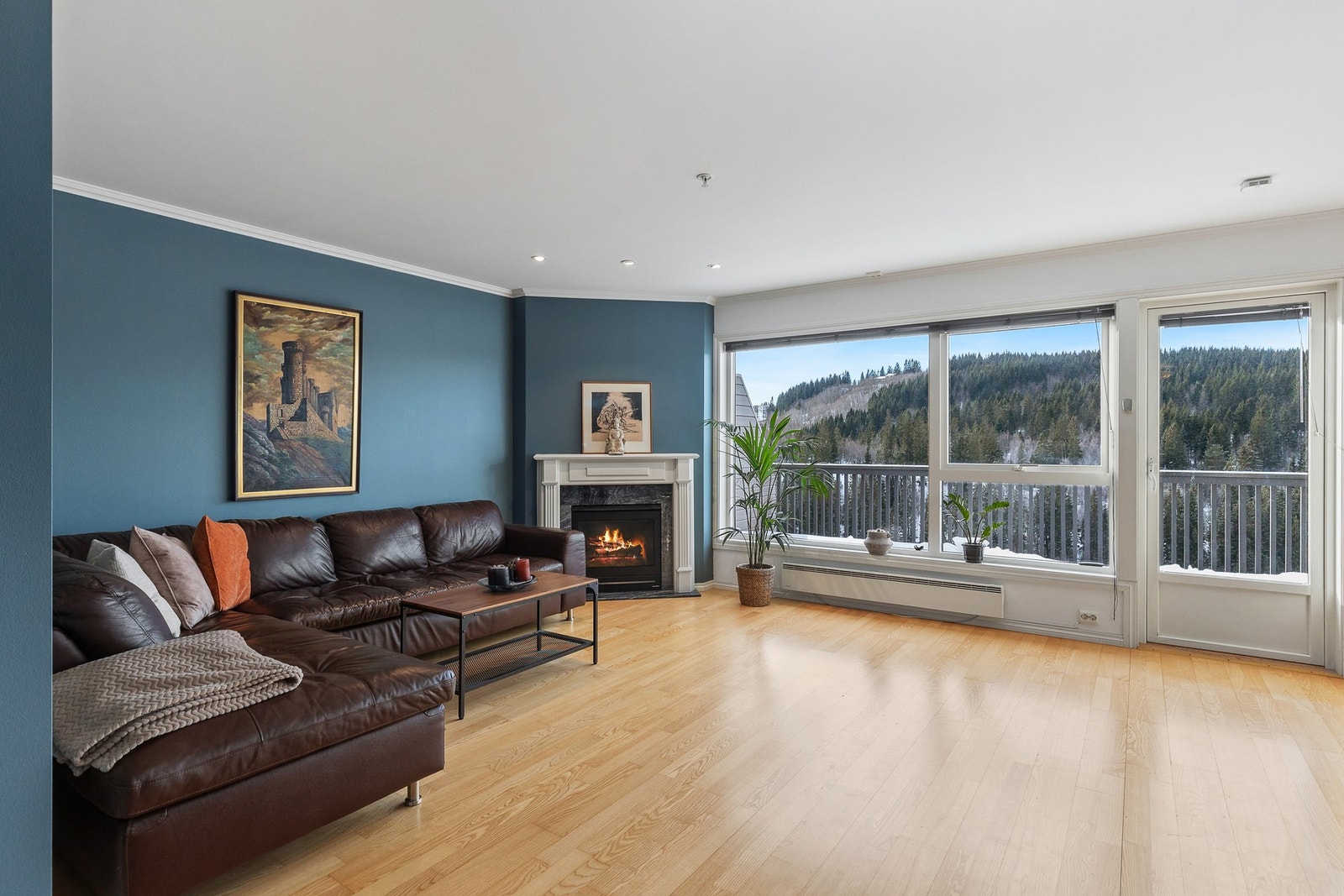 Velkommen til Brattreinflata 4 P, presentert av EiendomsMegler 1 ved Stian Berg. Galleribilde