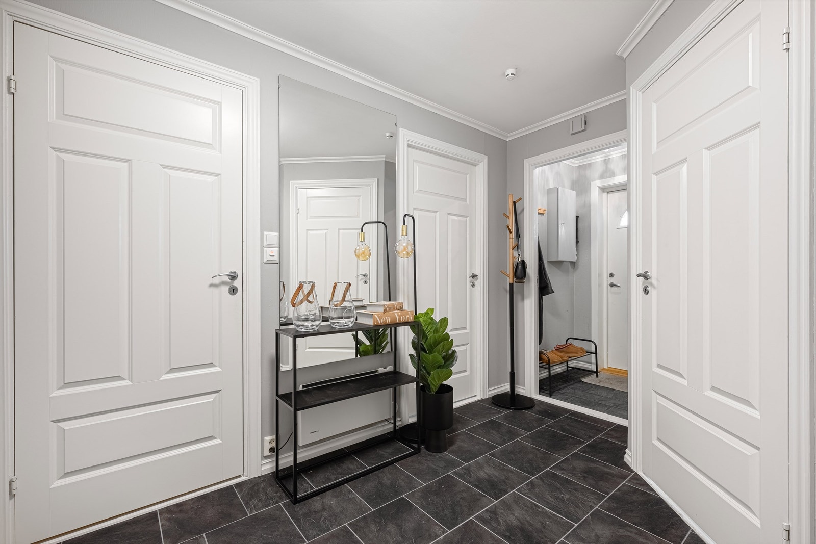 Leilighetens underetasje Galleribilde