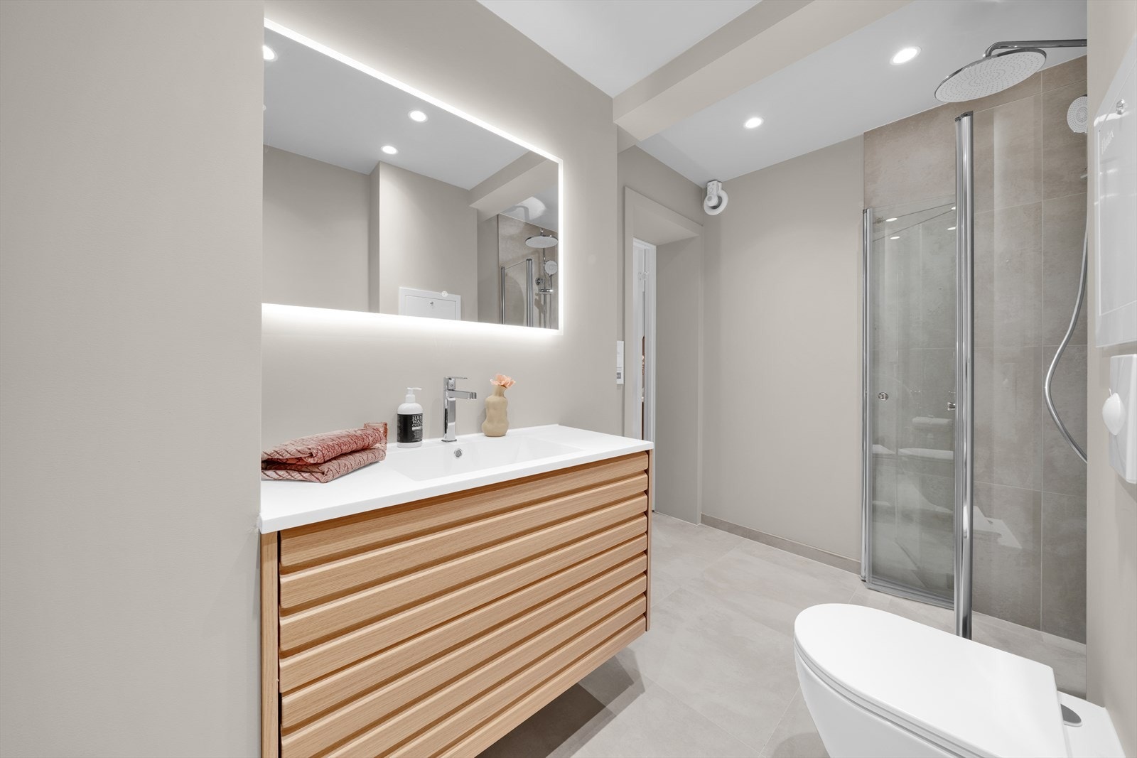 Baderom til hybelen Galleribilde