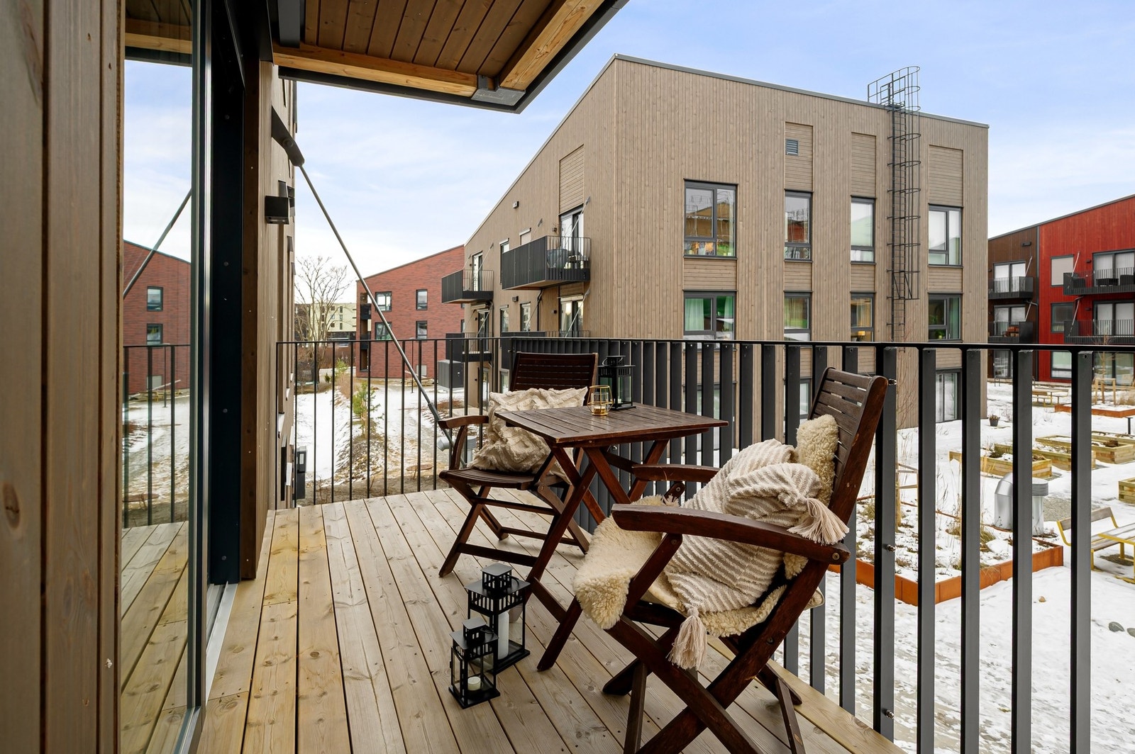 Skyvedør ut til egen balkong. Galleribilde