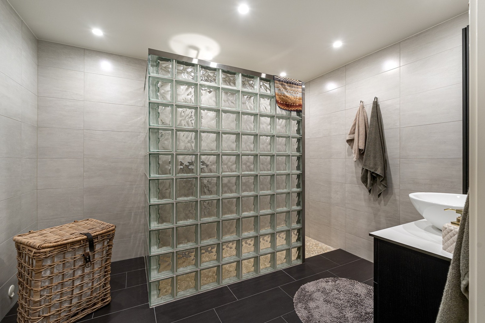 Badet er vurdert til tilstandsgrad 1 av takstmann. Galleribilde