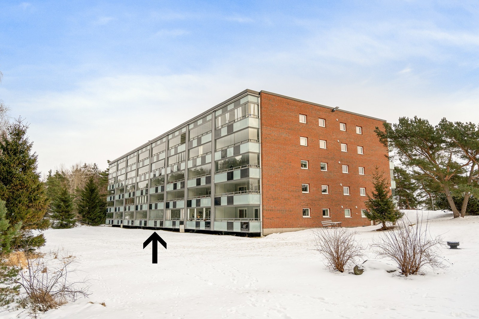 Leiligheten ligger i 1. etasje vendt mot vest Galleribilde