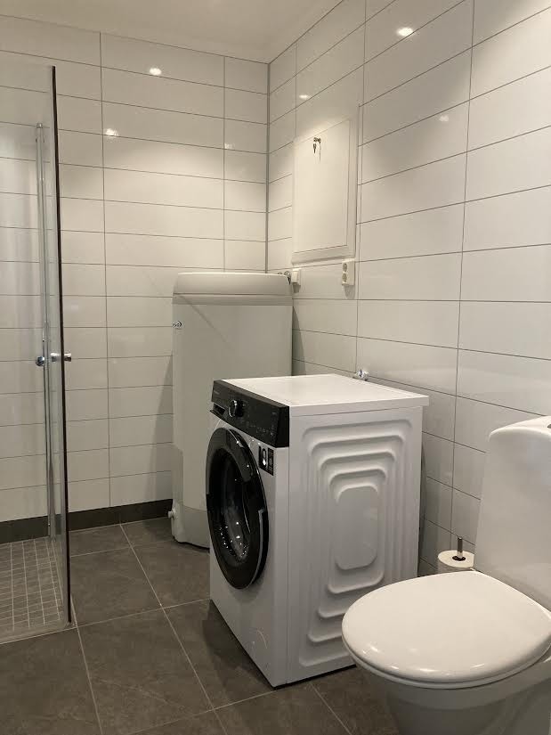 Vaskemaskin på bad i 1. etg. Galleribilde