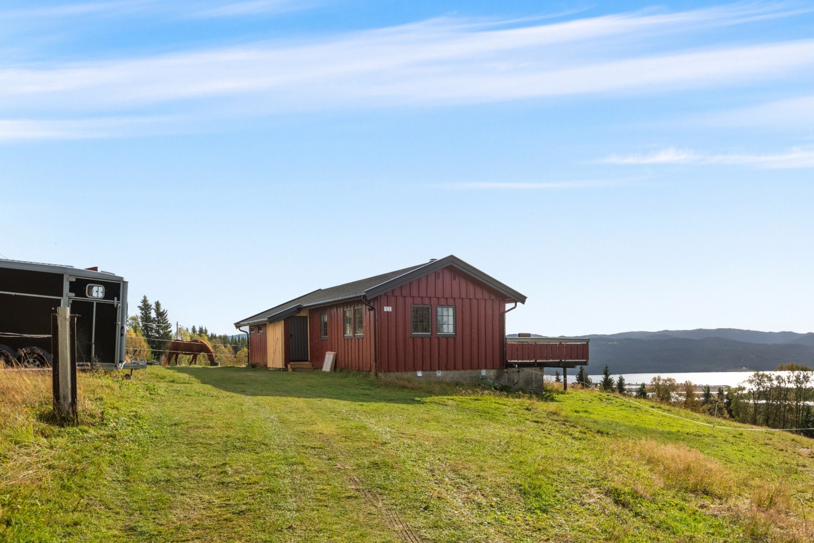 Flott eiendom beliggende på setervoll. Galleribilde