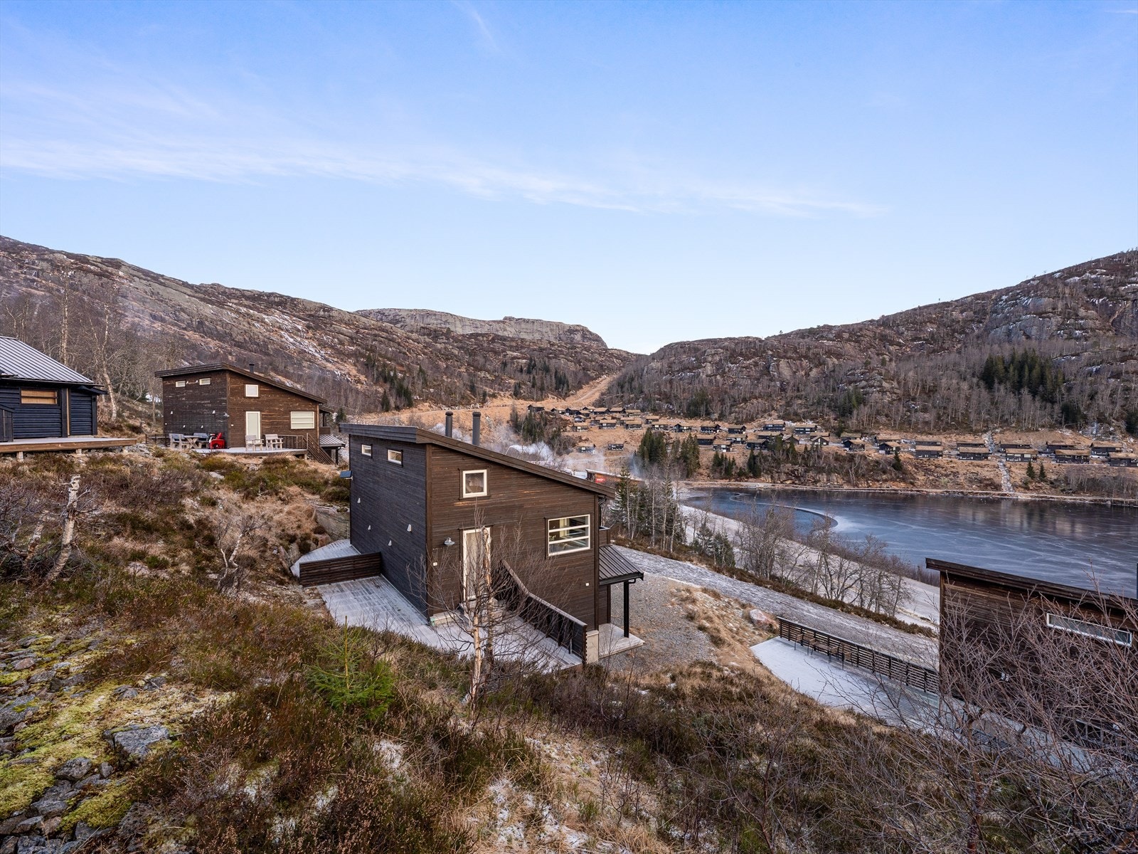 Flott utsikt mot skibakken Galleribilde