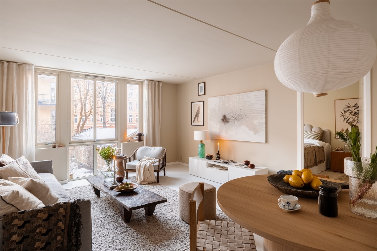 God plass til sofa, spisebord og oppbevaringsmøbler Galleribilde