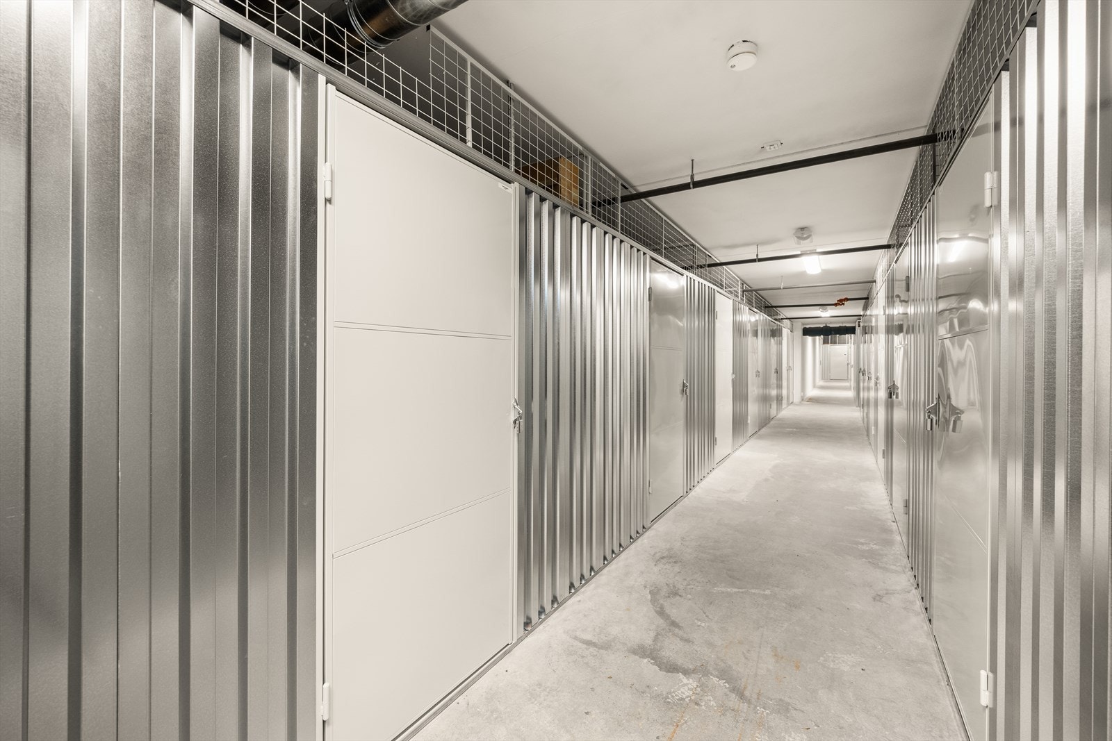 Leiligheten disponerer sportsbod i kjeller Galleribilde