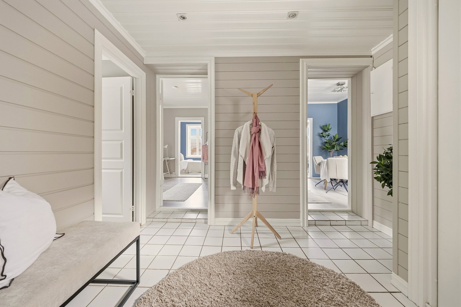 Flislagte entré med varmekabler Galleribilde